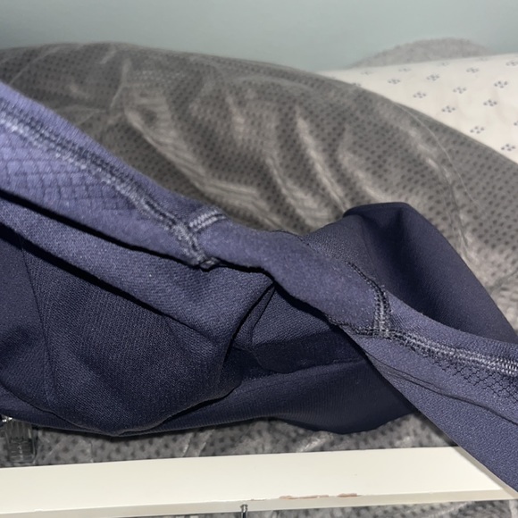 Lululemon In The Flow Crop II Heathered Grayish Purple Capri Scrunch Pants sz 8 - Picture 5 of 12